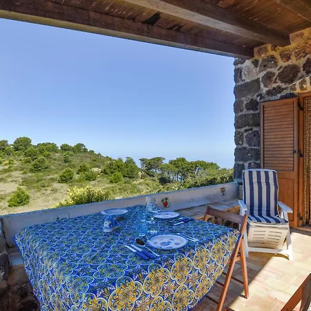 بيت للعطل Amazing In Ustica With House Sea View Isola di Ustica